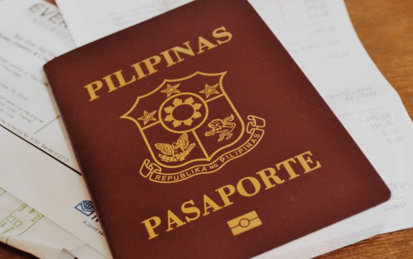 Hình ảnh visa Philippines có màu nâu và chữ màu vàng