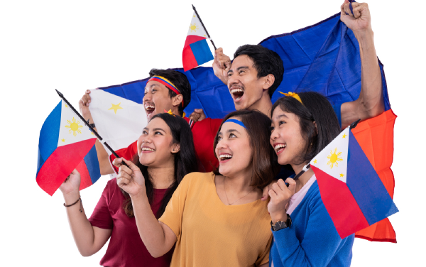Hình ảnh người dân Philippines đa khoác quốc cờ trên vai và cười hạnh phúc.