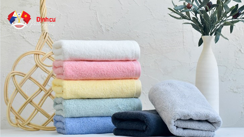 Khăn tắm, dầu gội và sữa tắm